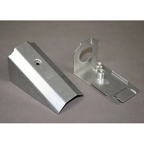 Wiremold 1585 1500 Series Overfloor Raceway Combination Connector