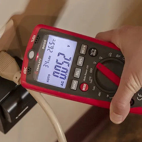 Triplett 9055  3 � Digit 4000 Count 6-in-1 Digital Multimeter CAT IV 600V