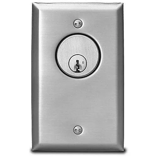 SDC 711U Key Switch Double Pole Double Throw Contacts