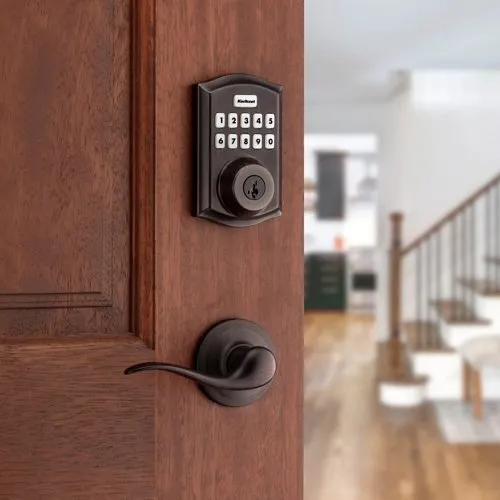 Kwikset 98930-002 Connect 620 Traditional Keypad Connected Z-Wave Smart Lock, Venetian Bronze