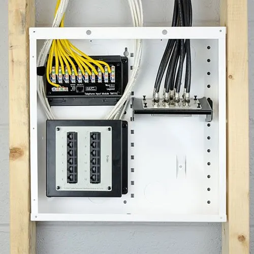 On-Q AC1015 12-Port CAT6 Network Interface Module