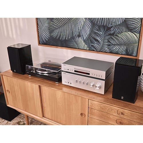 Yamaha TT-S303 Turntable, Piano Black