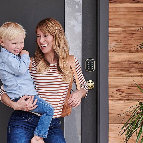 Yale YRD136-ZW2-P05 Pro Push Button Keypad Key-Free Deadbolt with Z-Wave Plus, Polished Brass