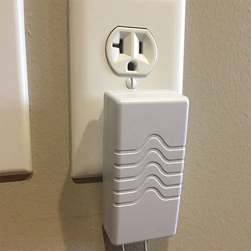 Qolsys QR0051-840  IQ Panel 2 Power Supply and 2 Plus, Includes 6ft Wire with Barrel Connector