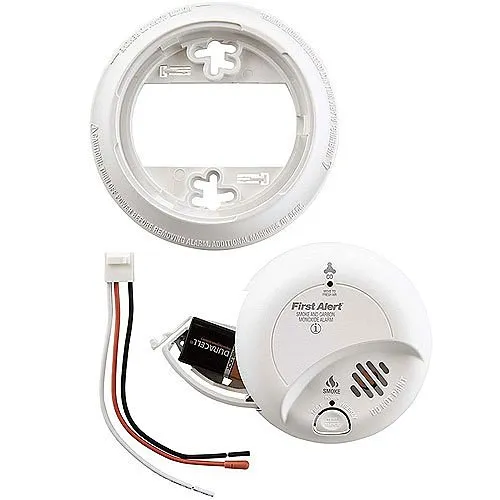 BRK SC9120B Hardwired Combination Smoke/Carbon Monoxide Alarm with Battery Backup