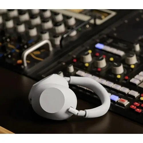 Image of T7-WH1000XM6S